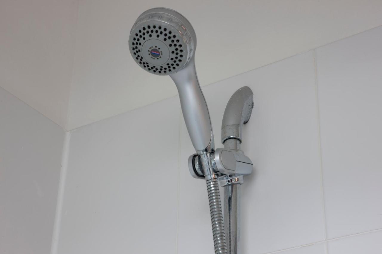 Premium 2Nd Floor 2 Bed Apt Sleeps 4 Adults In Oban Town エクステリア 写真